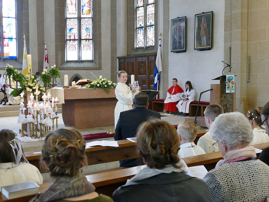 Feier der 1. Heiligen Kommunion in Sankt Crescentius (Foto: Karl-Franz Thiede)